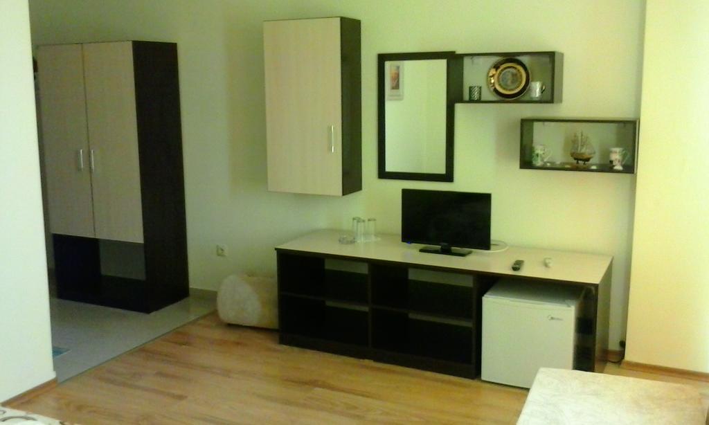 Семеен Хотел Атива - Family Hotel Ativa Lozenets Ngoại thất bức ảnh