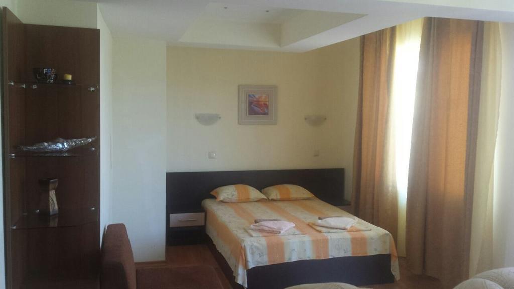 Семеен Хотел Атива - Family Hotel Ativa Lozenets Ngoại thất bức ảnh