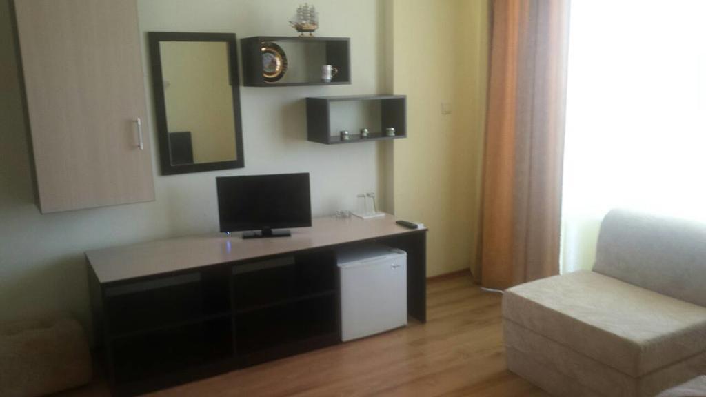 Семеен Хотел Атива - Family Hotel Ativa Lozenets Ngoại thất bức ảnh
