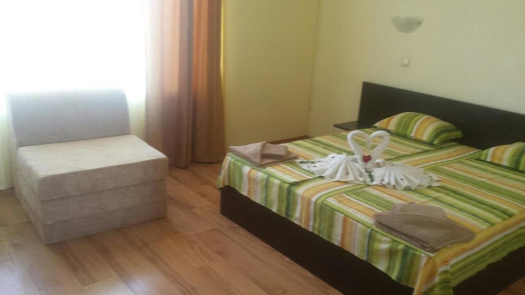Семеен Хотел Атива - Family Hotel Ativa Lozenets Ngoại thất bức ảnh